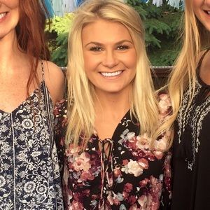 Meet your Posher, Claire